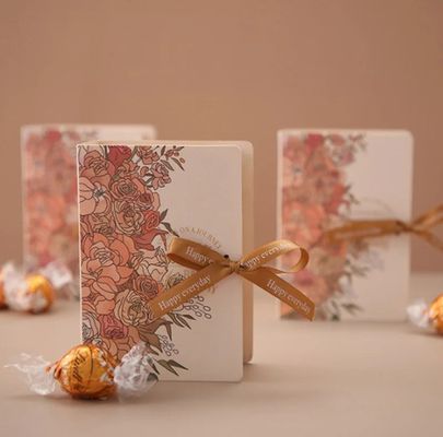 Настраиваем красивые свадебные коробки, такие как шоколадные коробки и квадратные розы