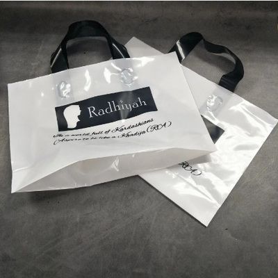 Тенденционные продукты Customized Logo Print PE Пластиковая сумка с логотипом