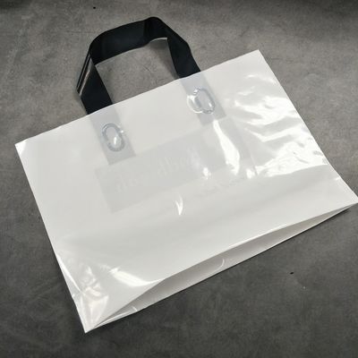 Тенденционные продукты Customized Logo Print PE Пластиковая сумка с логотипом