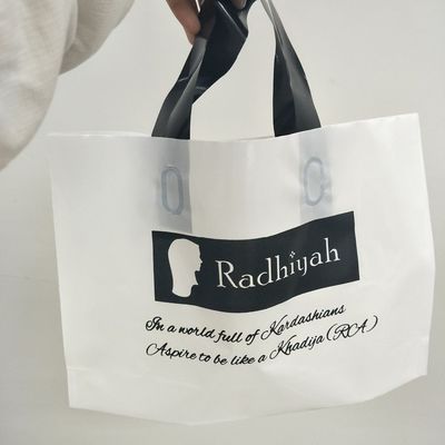Тенденционные продукты Customized Logo Print PE Пластиковая сумка с логотипом