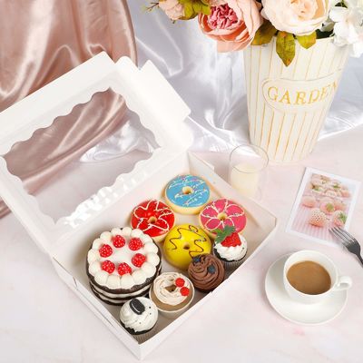 Специфические требования клиентов Удовлетворены 12x12x12 Custom Size Cupcake Box с прозрачными окнами