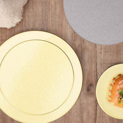 Золотые тортовые доски Картонные продукты питания и напитки Гладкий тортовый барабан Круглая форма для тортового магазина
